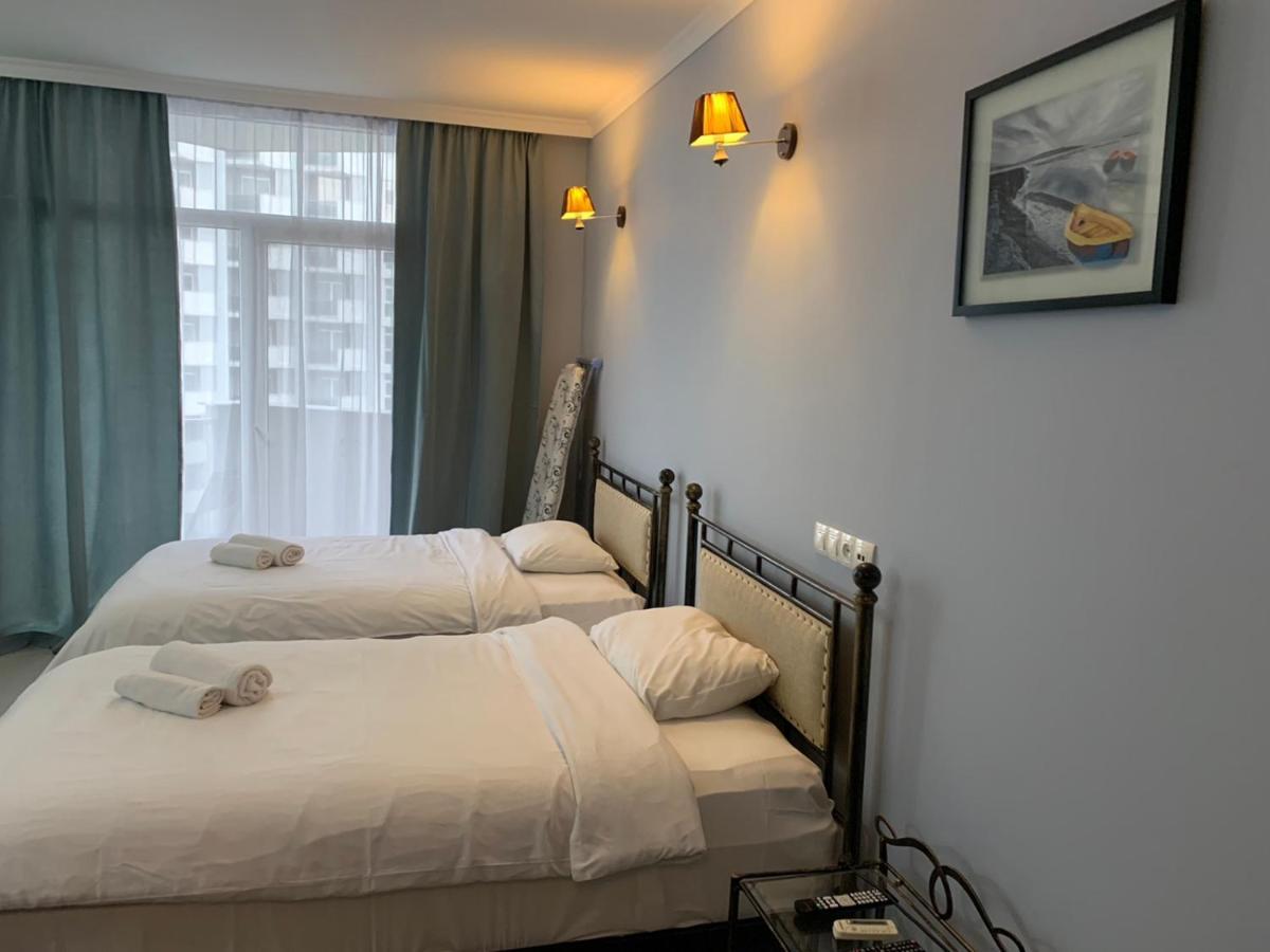 Apart Hotel Luxor Batumi Ngoại thất bức ảnh