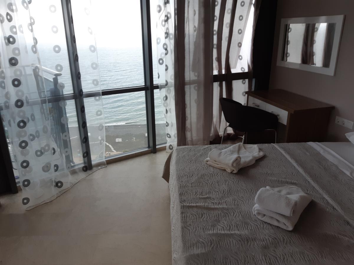 Apart Hotel Luxor Batumi Ngoại thất bức ảnh