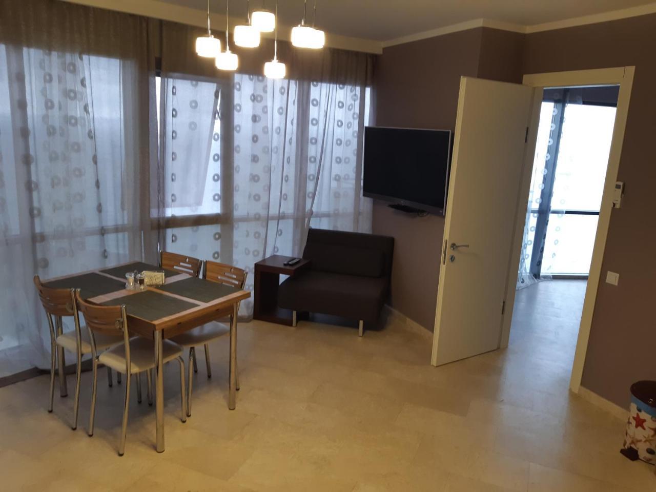 Apart Hotel Luxor Batumi Ngoại thất bức ảnh