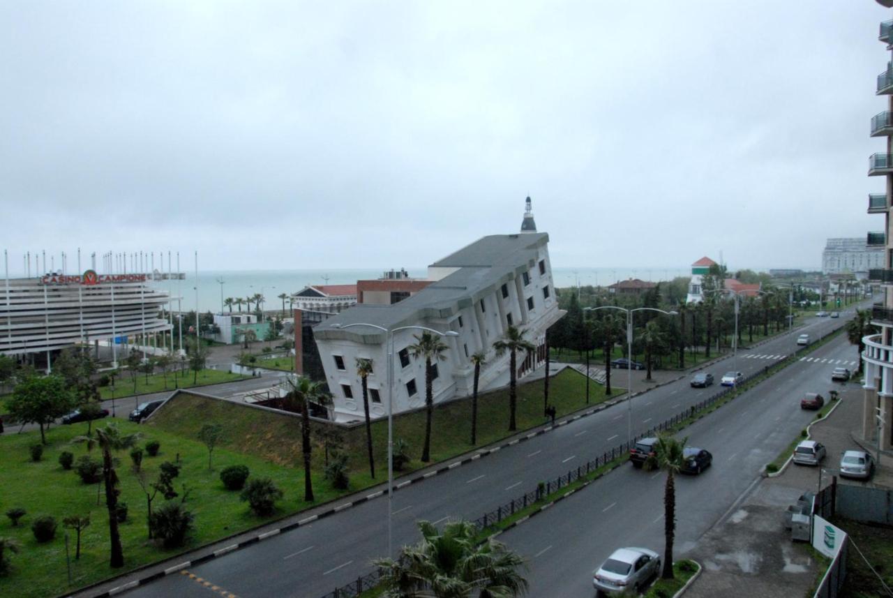 Apart Hotel Luxor Batumi Ngoại thất bức ảnh
