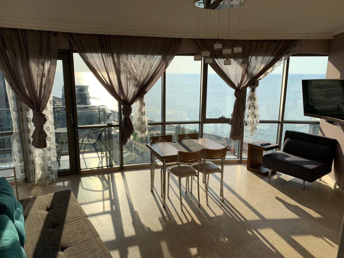 Apart Hotel Luxor Batumi Ngoại thất bức ảnh