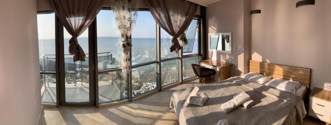 Apart Hotel Luxor Batumi Ngoại thất bức ảnh